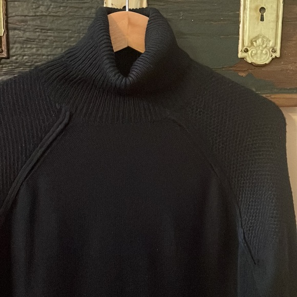 2/$12 Joe Fresh Navy Blue Knit Turtleneck Sweater Size Small - Picture 5 of 14